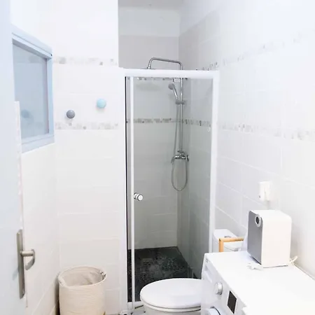 Les Volets Blancs Apartman *