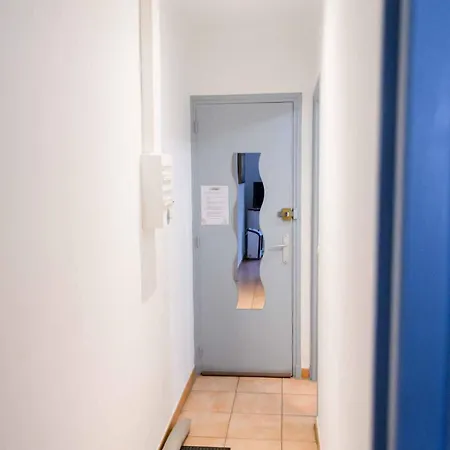 Les Volets Blancs Apartman